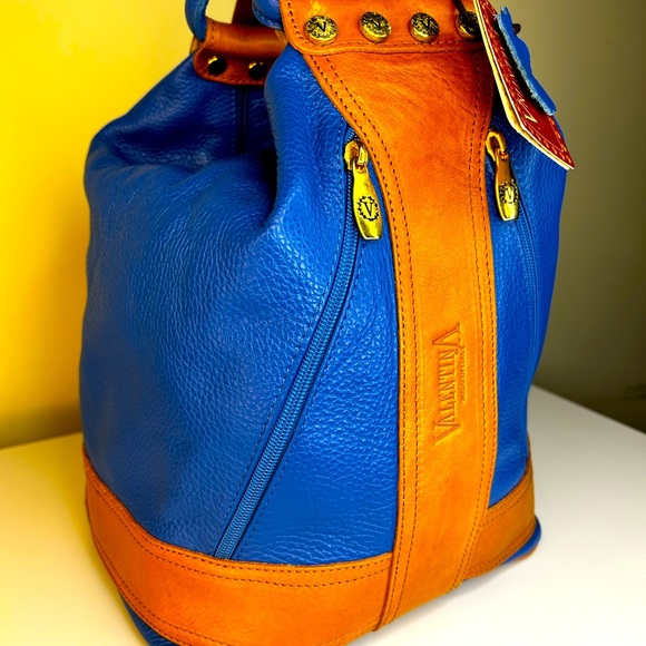 🔥🔥SOLD🔥🔥Valentina Vintage Genuine Leather Hobo/Bucket Bag (NWT) - Picture 2 of 6